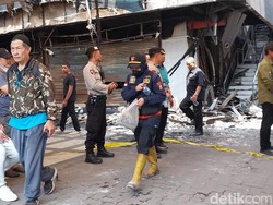 Sisir Puing-puing Malang Plaza, Tim Labfor Bawa Abu Arang hingga Kabel