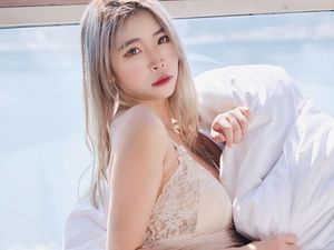 7 Foto Influencer Malaysia yang Dikritik Jadi Bintang Dewasa di Jepang 7 Foto Influencer Malaysia yang Dikritik Jadi Bintang Dewasa di Jepang