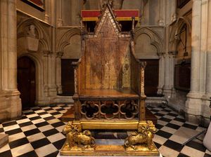 Di Kursi Berusia 700 Tahun Ini Raja Charles Bakal Dinobatkan Di Kursi Berusia 700 Tahun Ini Raja Charles Bakal Dinobatkan