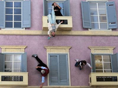 Instalasi Bangunan di Italia Ini Bikin Gagal Fokus, Nih Lihat