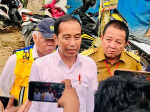 Jokowi Guyur Rp 800 M Ambil Alih Perbaikan 15 Ruas Jalan Rusak di Lampung Jokowi Guyur Rp 800 M Ambil Alih Perbaikan 15 Ruas Jalan Rusak di Lampung