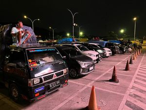 Penumpang Keluhkan Lambatnya Kapal di Terminal Eksekutif Merak Malam Ini