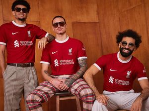 Liverpool Rilis Jersey Kandang Musim Depan, Retro Banget! Liverpool Rilis Jersey Kandang Musim Depan, Retro Banget!