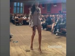 Kala Mantan Bintang Porno Mia Khalifa Pidato di Universitas Oxford