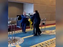 Panas! Delegasi Ukraina Tonjok Pejabat Rusia Saat Bertemu di Turki