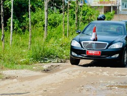 Tiktoker Bima Disentil Usai Soroti Jokowi Naik Sedan Mercy di Jalan Rusak Lampung