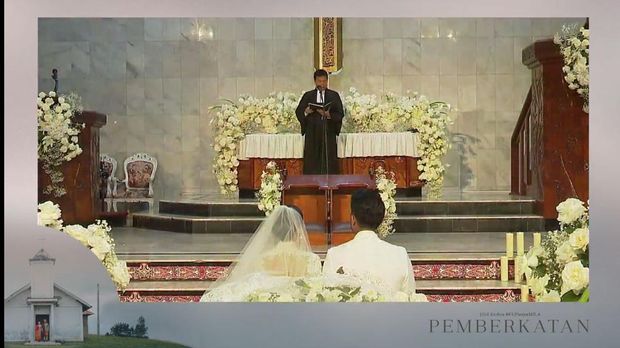 Momen pemberkatan nikah Jessica Mila dan Yakup Hasibuan