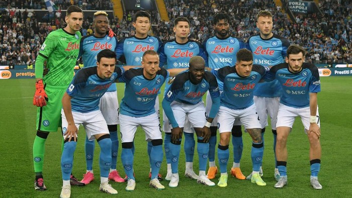 UDINE, ITALY - MAY 04: SSC Napoli players pose for a photo prior to the Serie A match between Udinese Calcio and SSC Napoli at Dacia Arena on May 04, 2023 in Udine, Italy. (Photo by Alessandro Sabattini/Getty Images)