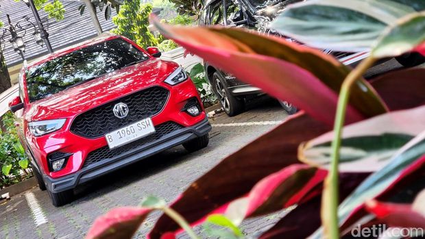 New MG ZS