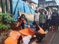 Polisi Kejar Pengemudi Mobil yang Serempet Pedagang hingga Tewas