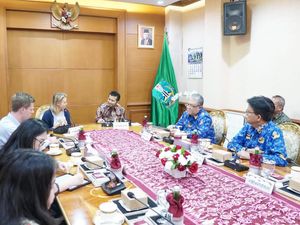 Pemprov Jatim Gandeng Belanda Rancang Strategi Penanganan-Revitalisasi Sungai Pemprov Jatim Gandeng Belanda Rancang Strategi Penanganan-Revitalisasi Sungai