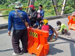 Hati-hati Lur! Sambungan Jembatan Kalibodri Kendal Geser 14 Cm