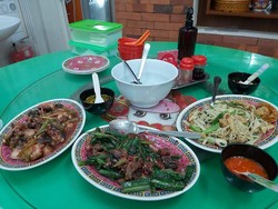 HUT Jakarta ke-499, Yuk Nostalgia 5 Tempat Makan Tertua di Jakarta!