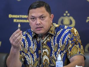 Intip Isi Garasi Kombes Hengki Haryadi Intip Isi Garasi Kombes Hengki Haryadi