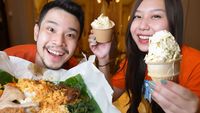 Sisca Kohl dan Jess No Limit Makan Burger Wagyu dan Es Nasi Padang