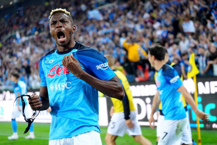 UDINE, ITALY - MAY 04: Victor Osimhen of SSC Napoli celebrates with team mates after scoring his goal ,during the Serie A match between Udinese Calcio and SSC Napoli at Dacia Arena on May 4, 2023 in Udine, Italy. (Photo by MB Media/Getty Images)