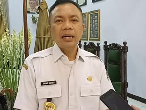 Wabup Blitar: Warga Melanggar Harus Bayar Denda, PLN Keliru Cuma Minta Maaf! Wabup Blitar: Warga Melanggar Harus Bayar Denda, PLN Keliru Cuma Minta Maaf!