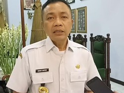 Wabup Blitar Pasang Badan untuk Warganya yang Kena Denda PLN