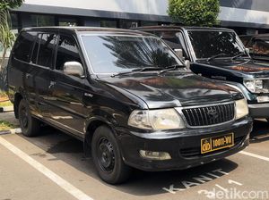 Ini Mobil yang Pelatnya Dipalsukan Pengendara Koboi di Tol Tomang Ini Mobil yang Pelatnya Dipalsukan Pengendara Koboi di Tol Tomang