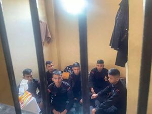 Pengakuan Mahasiswa Jambi Dianiaya-Ditodong Pistol Brimob, Pelaku Dipatsus Pengakuan Mahasiswa Jambi Dianiaya-Ditodong Pistol Brimob, Pelaku Dipatsus