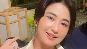 5 Potret Wajah Baru Dewi Perssik Disorot Netizen usai Operasi Kelopak Mata