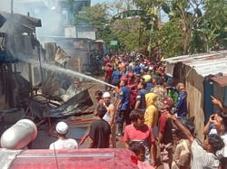 Kebakaran di Jalan Nuri Makassar, 4 Rumah Warga Hangus Dilalap Api