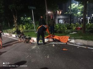 Mazda Ngebut Tabrak Pemotor hingga Tewas di Mulyorejo Surabaya Mazda Ngebut Tabrak Pemotor hingga Tewas di Mulyorejo Surabaya
