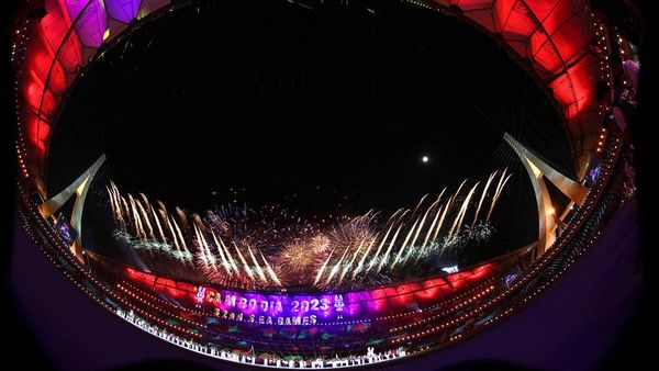 Meriahnya Pembukaan SEA Games 2023