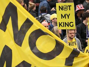 Penampakan Spanduk Penolakan untuk Raja Charles: Not My King