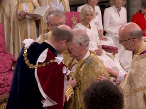 Foto: Detik-detik Raja Charles III Resmi Dinobatkan Sebagai Raja Inggris Foto: Detik-detik Raja Charles III Resmi Dinobatkan Sebagai Raja Inggris