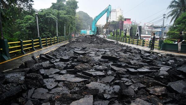 Revitalisasi Jembatan Otista Bogor Dimulai