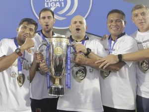 Profil 4 Asisten Pelatih Bernardo Tavares Resmi Perpanjang Kontrak di PSM Profil 4 Asisten Pelatih Bernardo Tavares Resmi Perpanjang Kontrak di PSM