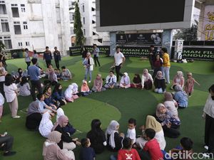 Taman Film Bandung Kembali Bergeliat Taman Film Bandung Kembali Bergeliat