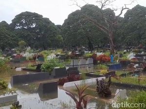 Ribuan Kuburan di TPU Tunggul Hitam Padang Kebanjiran Ribuan Kuburan di TPU Tunggul Hitam Padang Kebanjiran