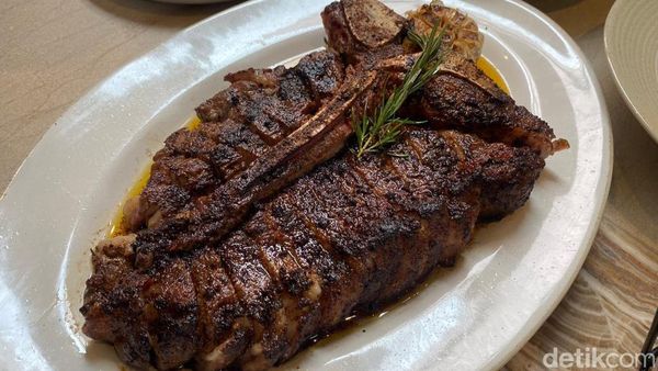 Di Steakhouse Ini Ada US Prime Porterhouse hingga Rib Eye Steak yang Juicy