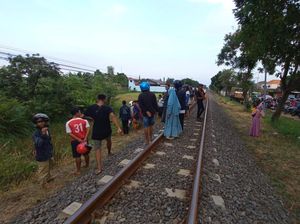 Balita di Pasuruan Tertabrak KA Saat Main Sekitar Rel Balita di Pasuruan Tertabrak KA Saat Main Sekitar Rel