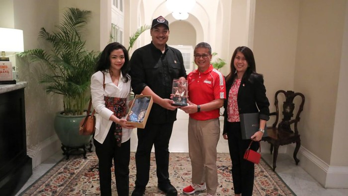 Menpora Dito Ariotedjo temui Menpora Singapura Edwin Tong (dok.Kemenpora)
