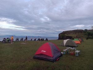 Santai Sore Tak Terlupa di Kaki Gunung Tambora