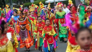 Parade Etnik Nusantara Para Penyintas Kanker Payudara