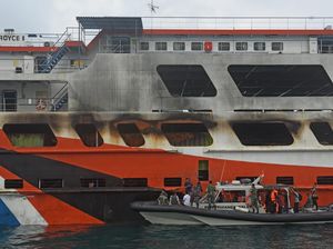 Penyebab Kebakaran KMP Royce 1 Tengah Diselidiki Penyebab Kebakaran KMP Royce 1 Tengah Diselidiki