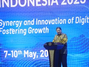Airlangga Sebut Digital Platform sebagai Buffer Pertumbuhan Ekonomi Airlangga Sebut Digital Platform sebagai Buffer Pertumbuhan Ekonomi