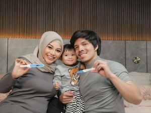 Aurel dan Atta Halilintar Umumkan Jenis Kelamin Anak Kedua Aurel dan Atta Halilintar Umumkan Jenis Kelamin Anak Kedua