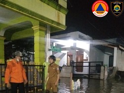 Dilanda Hujan Deras, Perumahan di Tangsel Sempat Banjir Setinggi 40 Cm