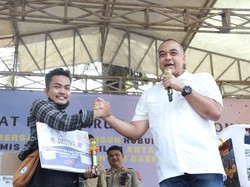 Cara Bupati Tangerang Jalin Kedekatan dengan Buruh: Mancing-Doorprize