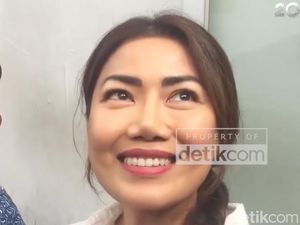 Inge Anugrah Blak-blakan soal Uang yang Didapat Selama Pernikahan Inge Anugrah Blak-blakan soal Uang yang Didapat Selama Pernikahan