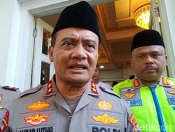 Hacker Retas HP Kapolda Jateng Bermodus Klik APK