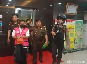 2 Eks Pejabat Pemkab Takalar Jadi Tersangka Korupsi Pasir Laut Rp 7 M 2 Eks Pejabat Pemkab Takalar Jadi Tersangka Korupsi Pasir Laut Rp 7 M