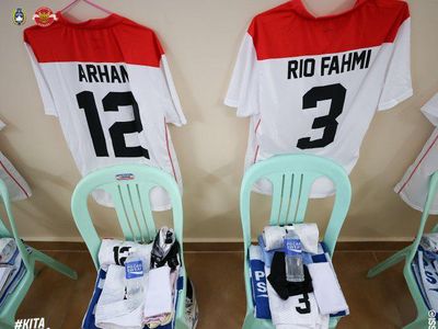 Foto: Kursi Plastik di Ruang Ganti Timnas Indonesia di SEA Games 2023