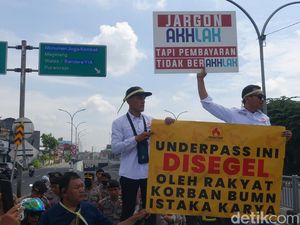 Massa Korban Istaka Karya Demo di Underpass Kentungan Sleman, Ini Tuntutannya