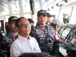 Dari Anjungan RS Terapung, Mahfud Pastikan Persiapan Pengamanan KTT ASEAN